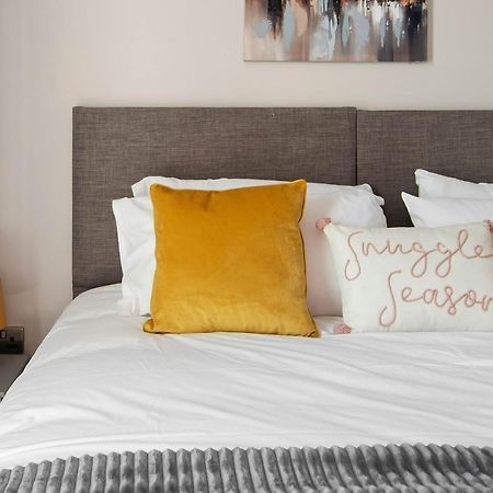 Spacious & Cosy, Netflix, Parking, Colindale Station Гендон Екстер'єр фото