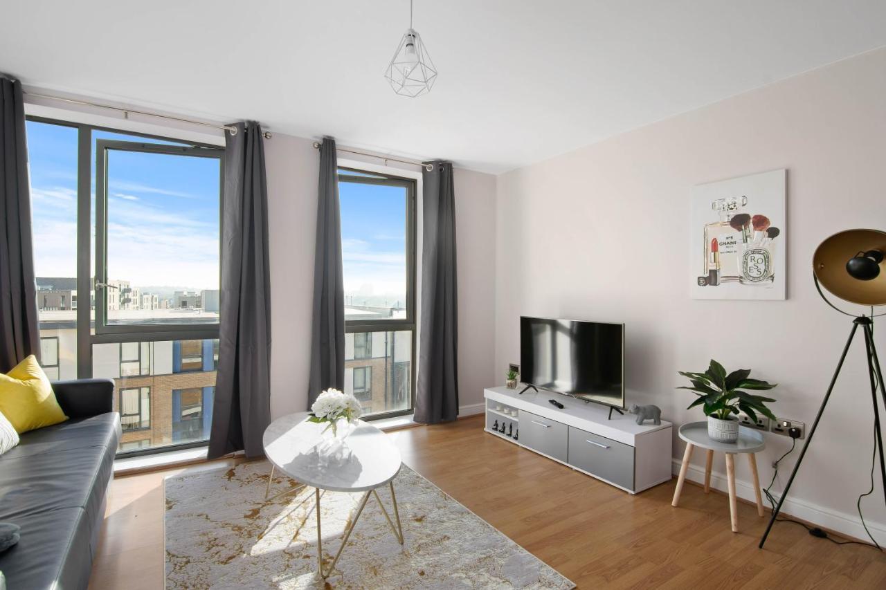 Spacious & Cosy, Netflix, Parking, Colindale Station Гендон Екстер'єр фото